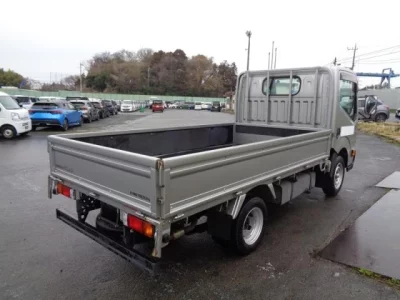 Nissan ATLAS