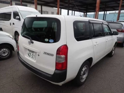 Toyota SUCCEED
