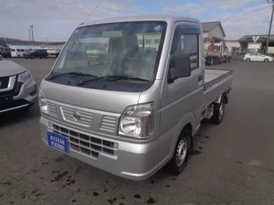 Nissan NT100 Clipper