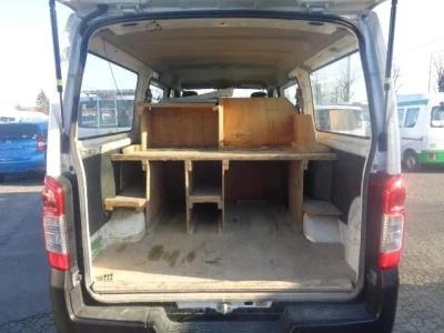 Nissan Caravan