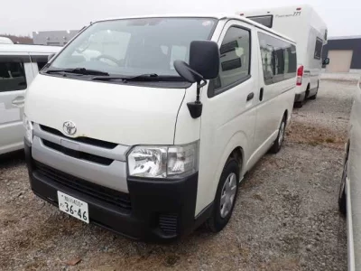 Toyota HiAce Van