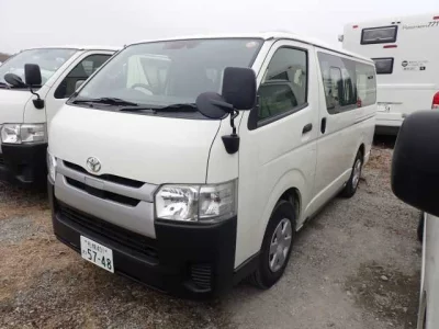 Toyota HiAce Van