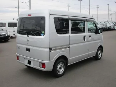 Nissan NV100 CLIPPER
