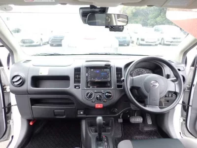 Nissan AD