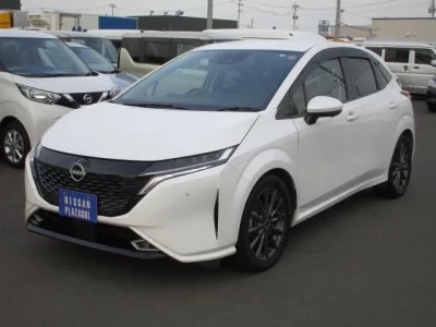 Nissan AURA