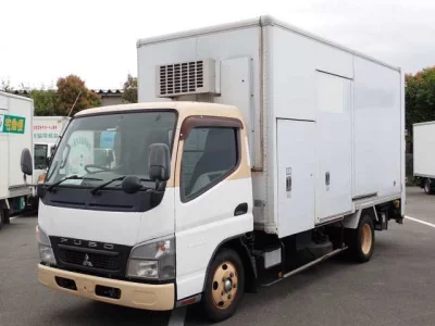 Mitsubishi Fuso Canter