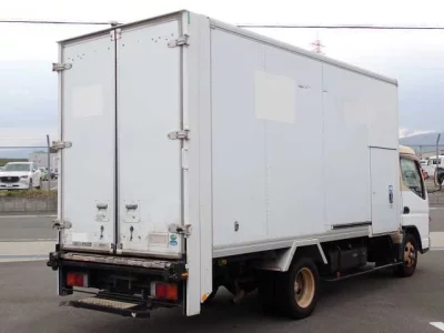 Mitsubishi Fuso Canter