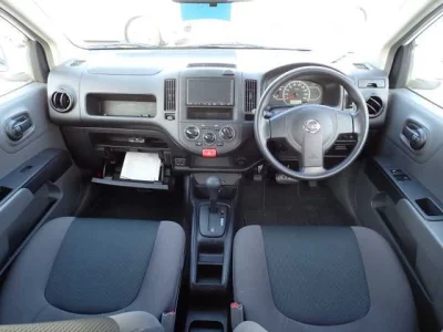 Nissan AD
