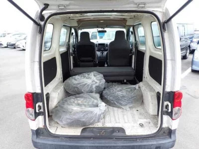 Nissan NV200