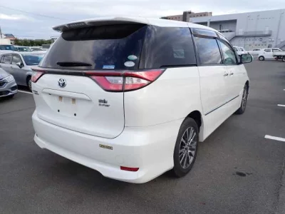 Toyota ESTIMA HYBRID