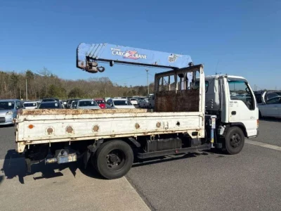 Isuzu ELF