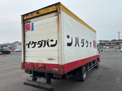 Isuzu ELF