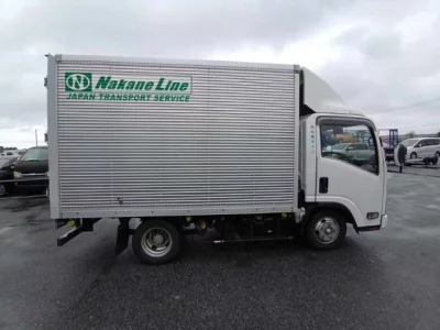 Isuzu ELF