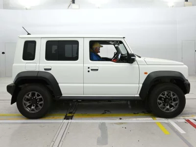 Suzuki JIMNY NOMADE