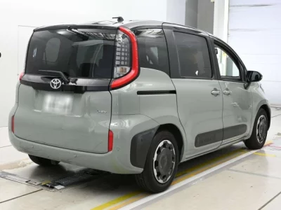 Toyota Sienta