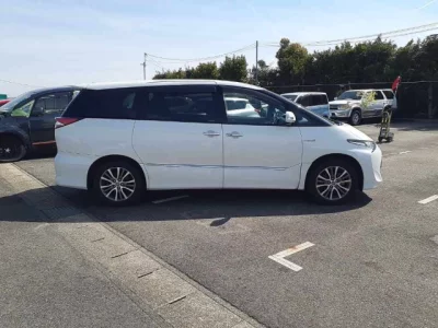 Toyota ESTIMA HYBRID
