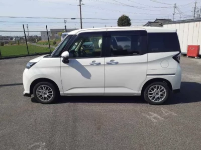 Toyota TANK