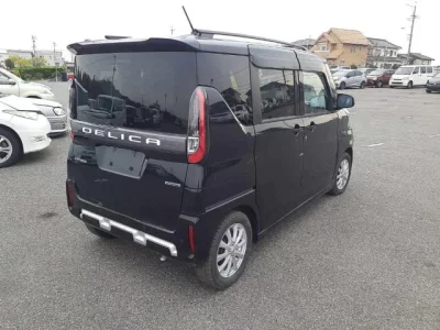 Mitsubishi Delica Mini
