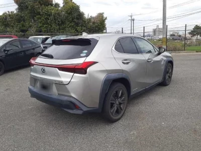 Lexus UX250h