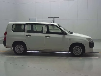 Toyota Succeed