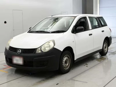 Nissan AD