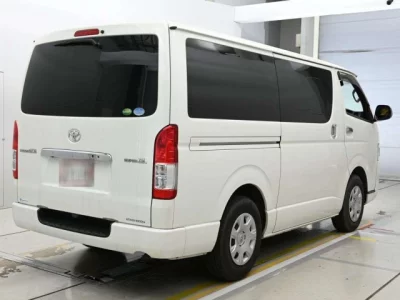 Toyota RegiusAce