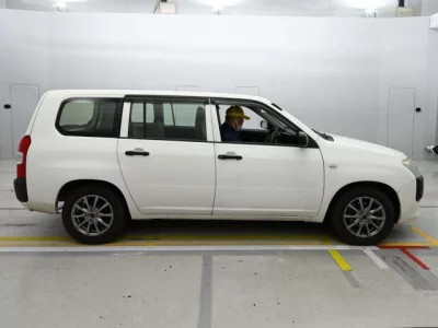 Toyota Succeed
