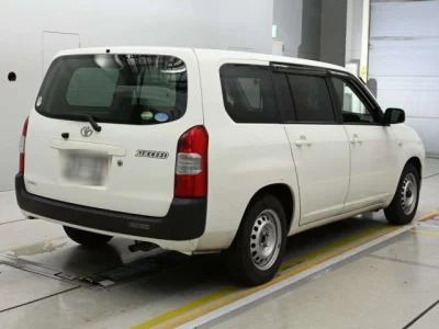 Toyota SUCCEED