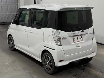 Mitsubishi EK X SPACE