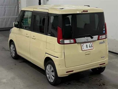 Suzuki Spacia
