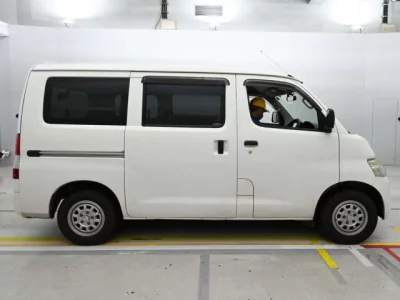 Toyota LiteAce Van