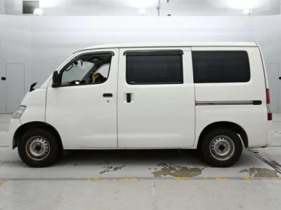 Toyota LiteAce Van