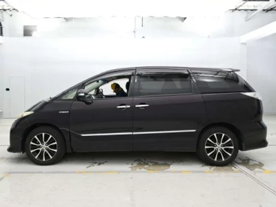 Toyota Estima Hybrid