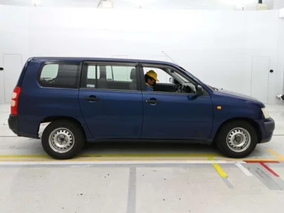 Toyota SUCCEED