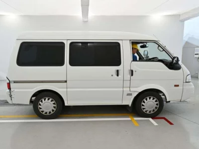 Mazda Bongo Van