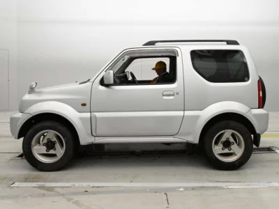 Suzuki Jimny Sierra