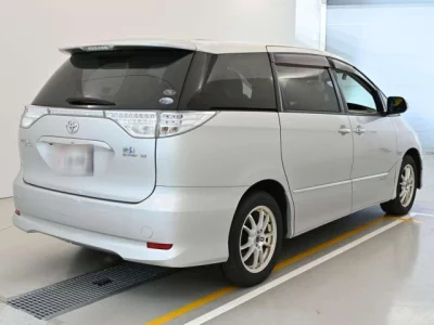 Toyota ESTIMA HYBRID