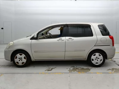 Toyota Raum