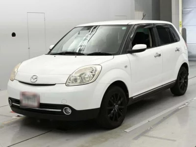 Mazda Verisa