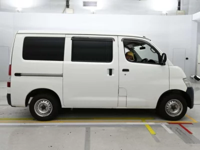Toyota LiteAce Van