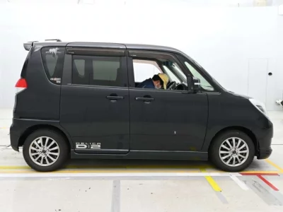 Mitsubishi Delica D:2