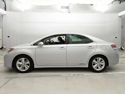 Lexus HS250h