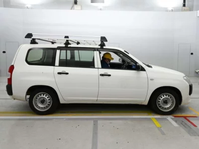Toyota Succeed