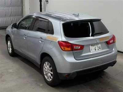 Mitsubishi RVR