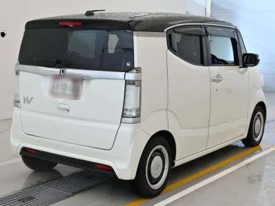 Honda N-Box Slash