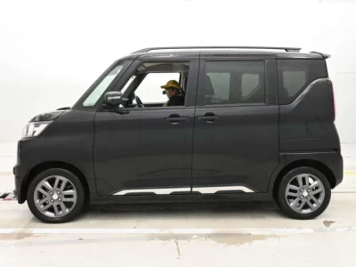 Mitsubishi Delica Mini