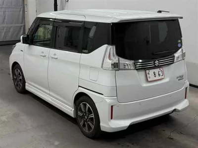 Suzuki Solio