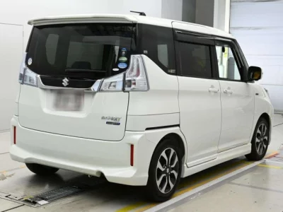 Suzuki Solio