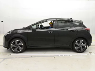 Nissan Aura