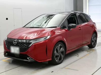 Nissan Aura